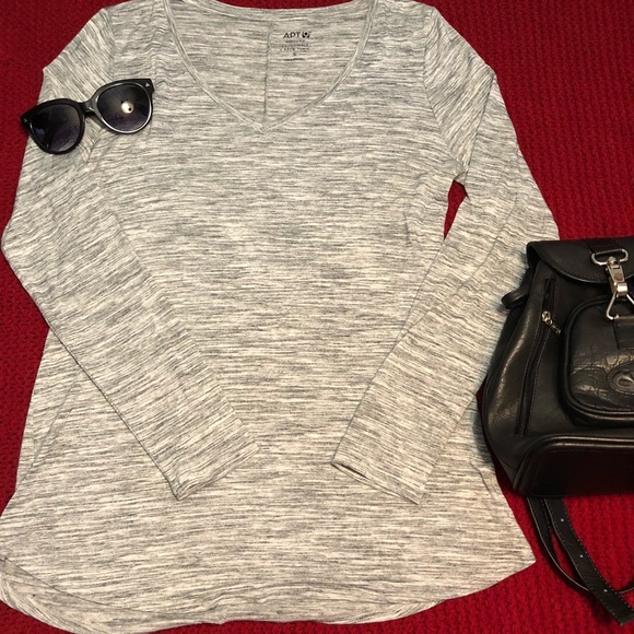 Super cute Top - Picture 1 of 2